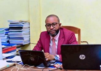 Basidiyaku Basey Smith